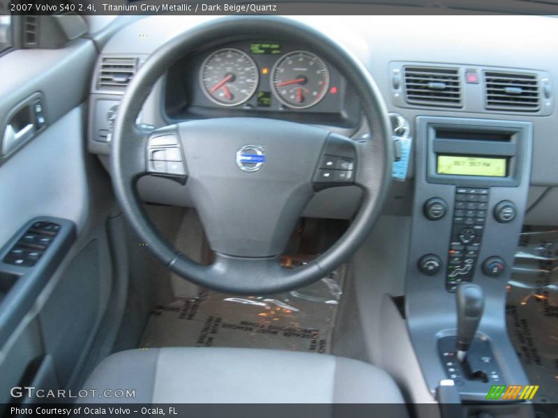Titanium Gray Metallic / Dark Beige/Quartz 2007 Volvo S40 2.4i