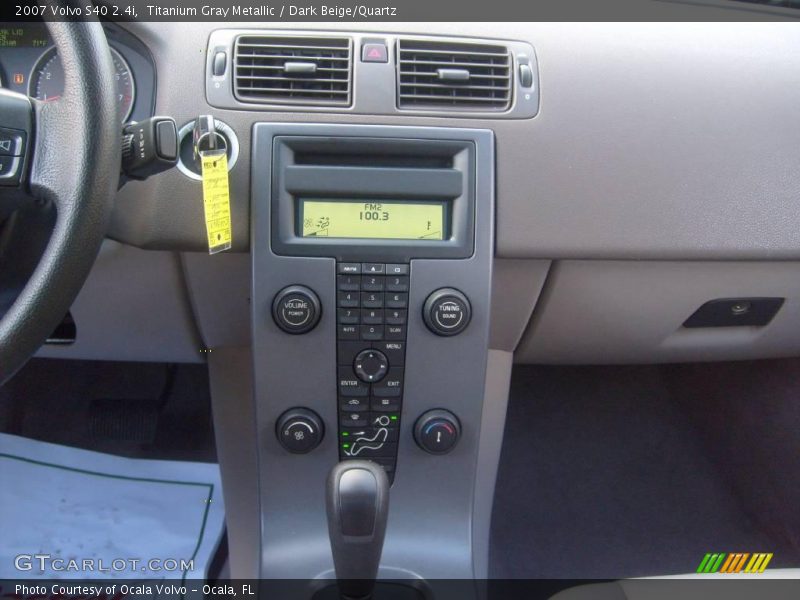 Titanium Gray Metallic / Dark Beige/Quartz 2007 Volvo S40 2.4i