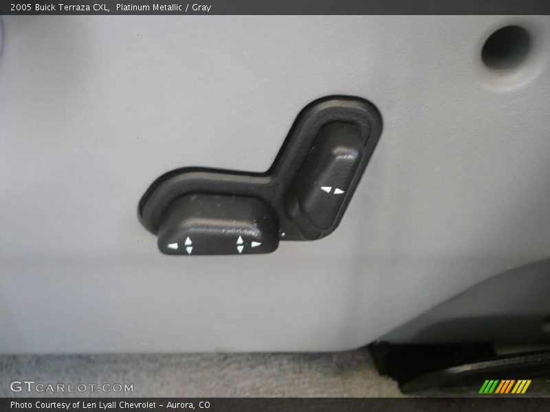 Platinum Metallic / Gray 2005 Buick Terraza CXL