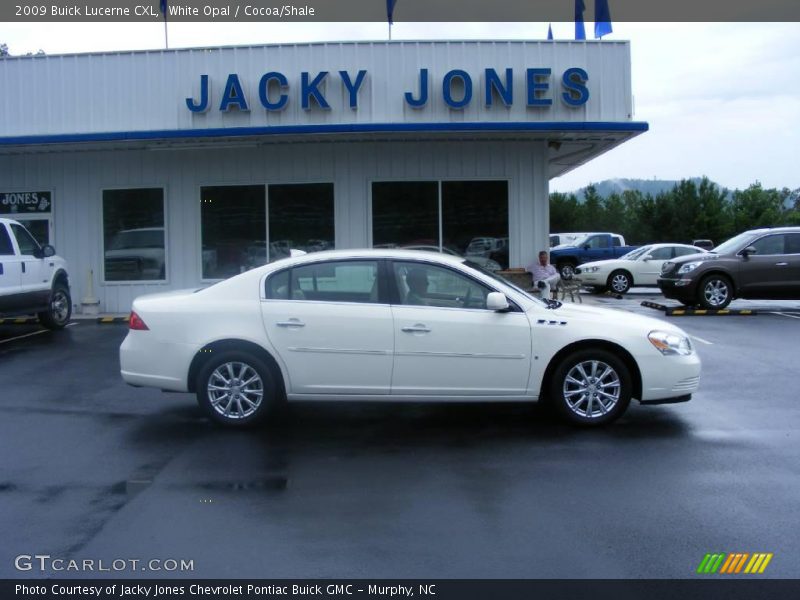White Opal / Cocoa/Shale 2009 Buick Lucerne CXL
