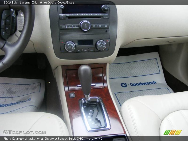 White Opal / Cocoa/Shale 2009 Buick Lucerne CXL