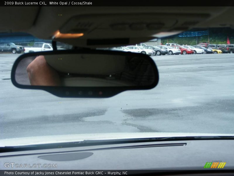 White Opal / Cocoa/Shale 2009 Buick Lucerne CXL