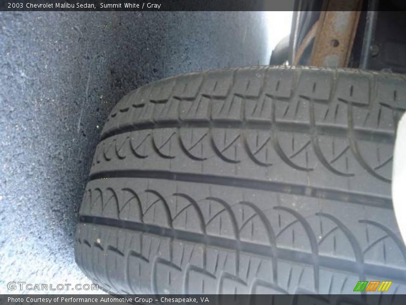 Summit White / Gray 2003 Chevrolet Malibu Sedan