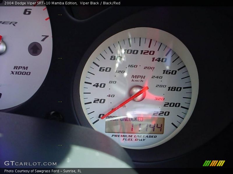 Viper Black / Black/Red 2004 Dodge Viper SRT-10 Mamba Edition