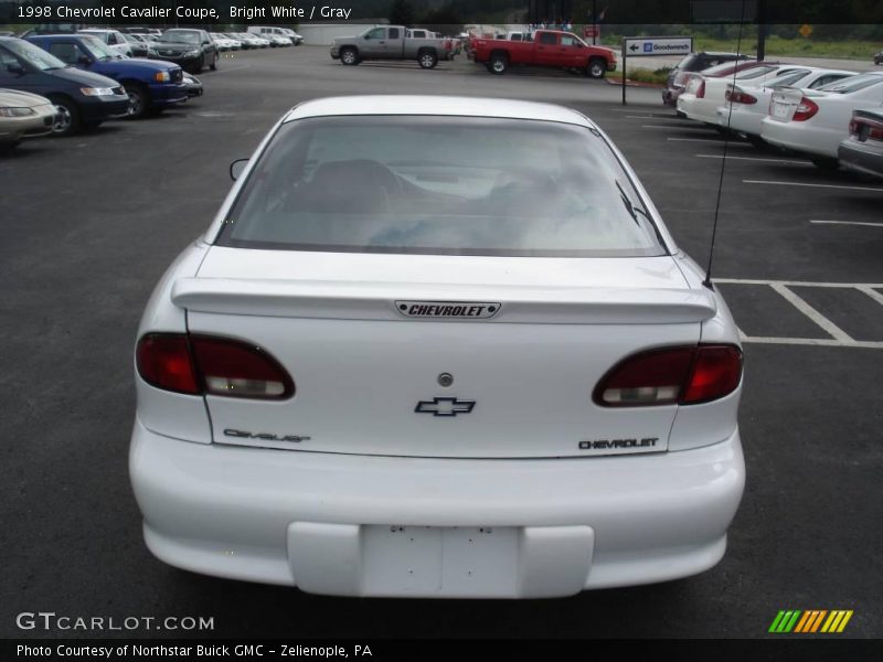 Bright White / Gray 1998 Chevrolet Cavalier Coupe