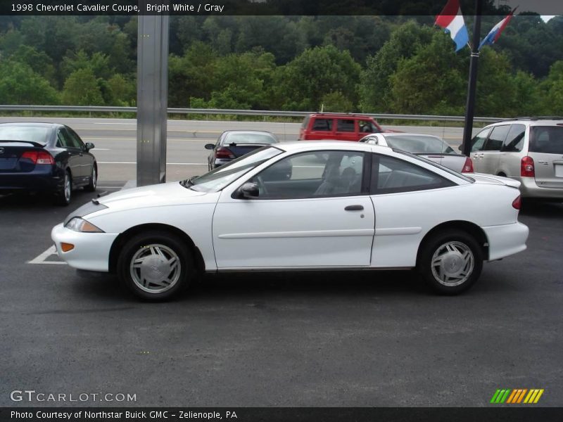 Bright White / Gray 1998 Chevrolet Cavalier Coupe