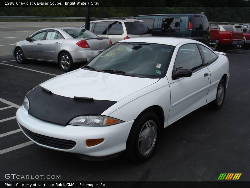 Bright White / Gray 1998 Chevrolet Cavalier Coupe