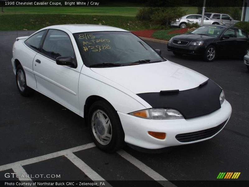 Bright White / Gray 1998 Chevrolet Cavalier Coupe