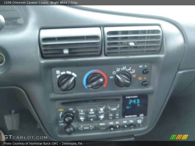 Bright White / Gray 1998 Chevrolet Cavalier Coupe