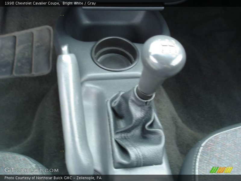 Bright White / Gray 1998 Chevrolet Cavalier Coupe