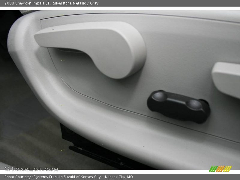 Silverstone Metallic / Gray 2008 Chevrolet Impala LT
