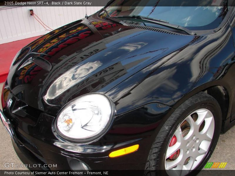Black / Dark Slate Gray 2005 Dodge Neon SRT-4