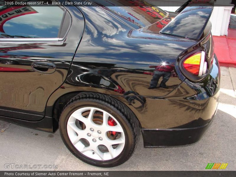 Black / Dark Slate Gray 2005 Dodge Neon SRT-4