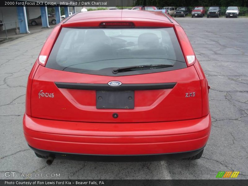 Infra-Red / Dark Charcoal 2000 Ford Focus ZX3 Coupe