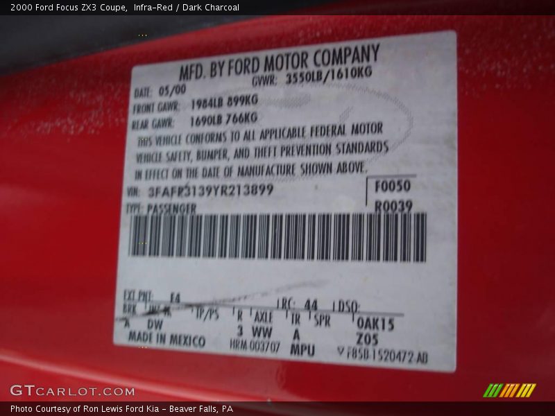 Infra-Red / Dark Charcoal 2000 Ford Focus ZX3 Coupe