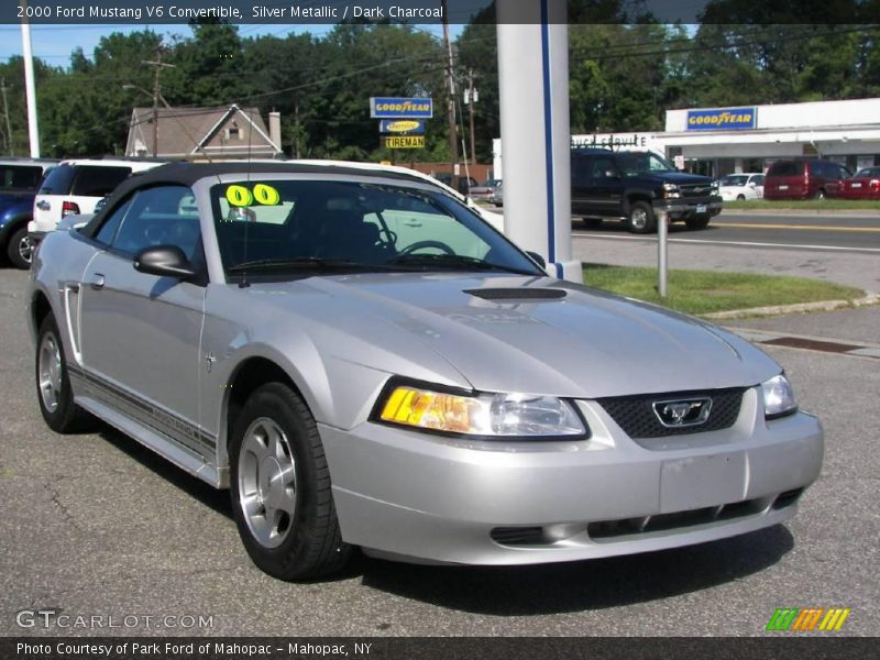 Silver Metallic / Dark Charcoal 2000 Ford Mustang V6 Convertible