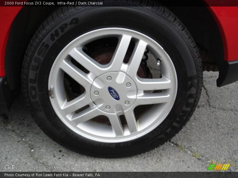 Infra-Red / Dark Charcoal 2000 Ford Focus ZX3 Coupe
