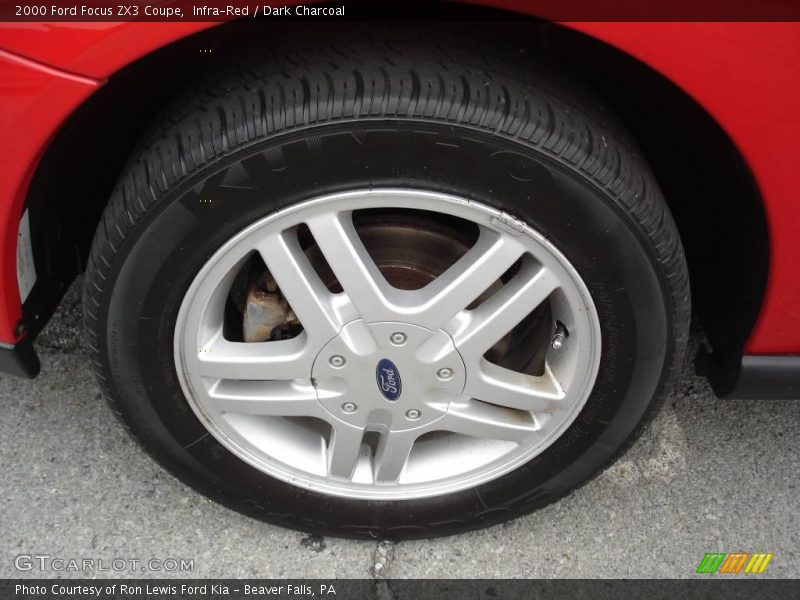 Infra-Red / Dark Charcoal 2000 Ford Focus ZX3 Coupe