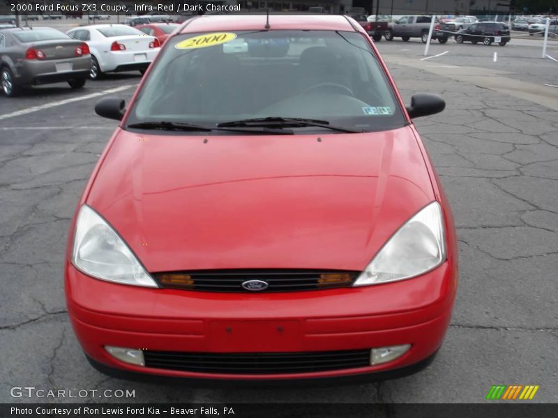 Infra-Red / Dark Charcoal 2000 Ford Focus ZX3 Coupe