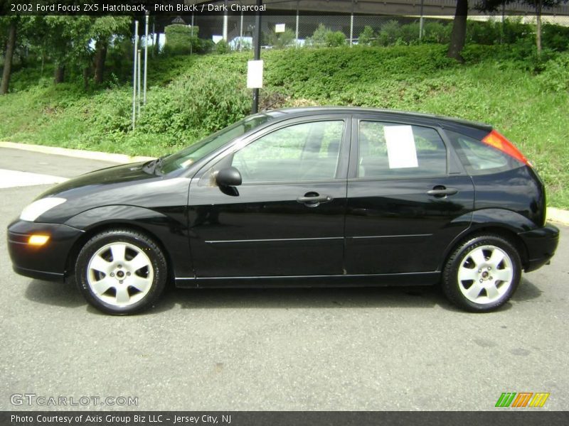 Pitch Black / Dark Charcoal 2002 Ford Focus ZX5 Hatchback