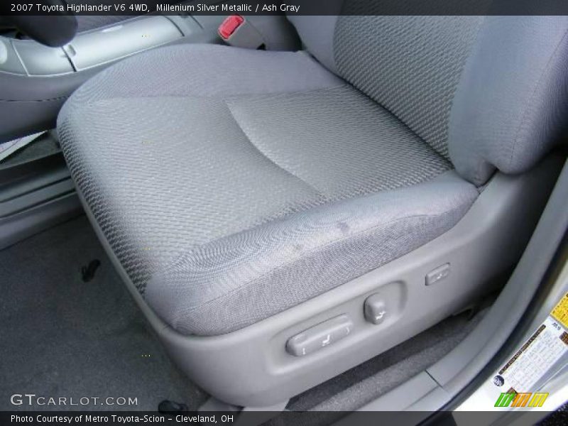 Millenium Silver Metallic / Ash Gray 2007 Toyota Highlander V6 4WD
