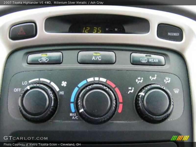 Millenium Silver Metallic / Ash Gray 2007 Toyota Highlander V6 4WD