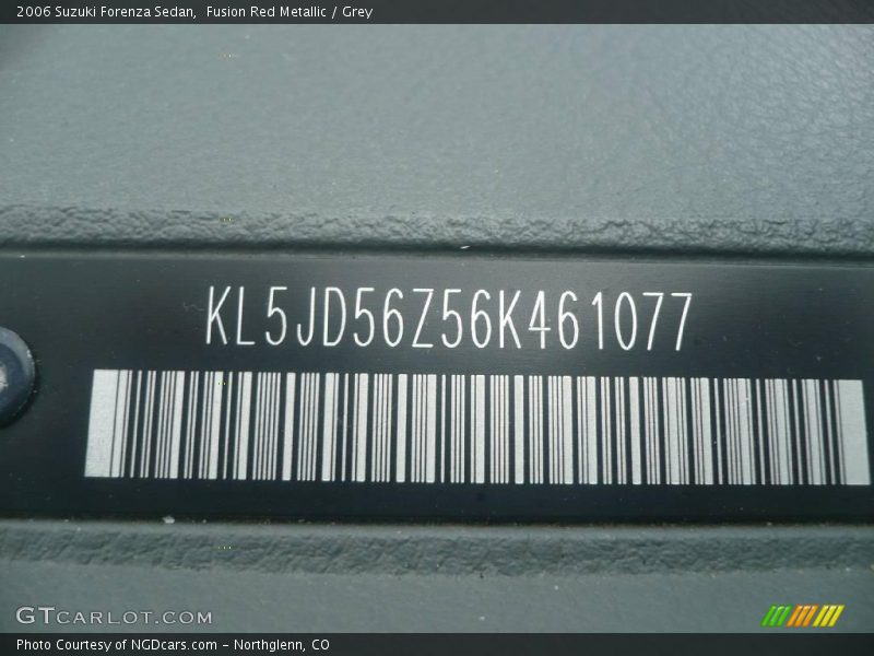 Fusion Red Metallic / Grey 2006 Suzuki Forenza Sedan