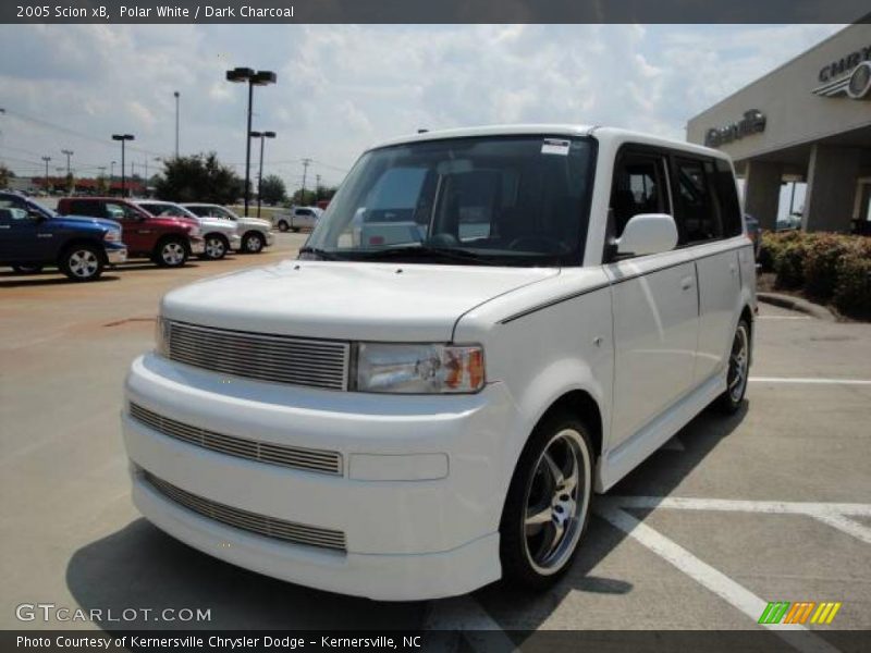 Polar White / Dark Charcoal 2005 Scion xB