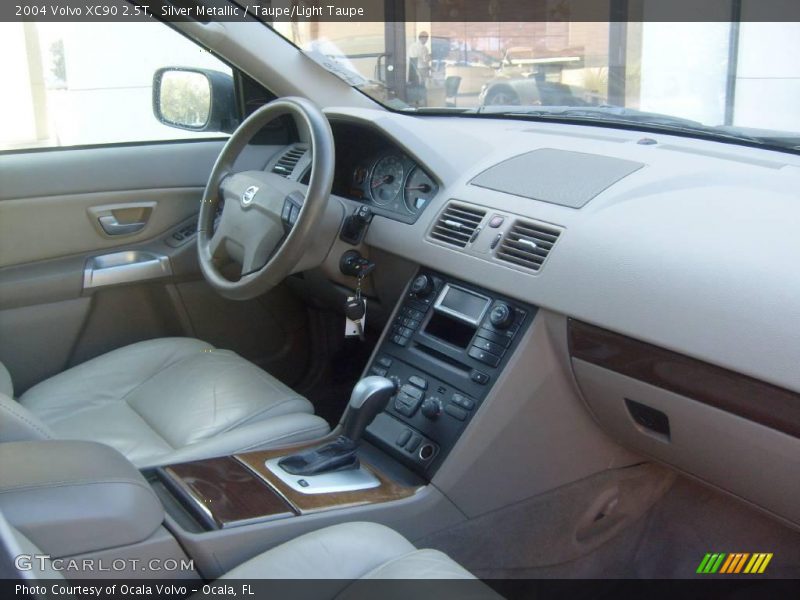 Silver Metallic / Taupe/Light Taupe 2004 Volvo XC90 2.5T