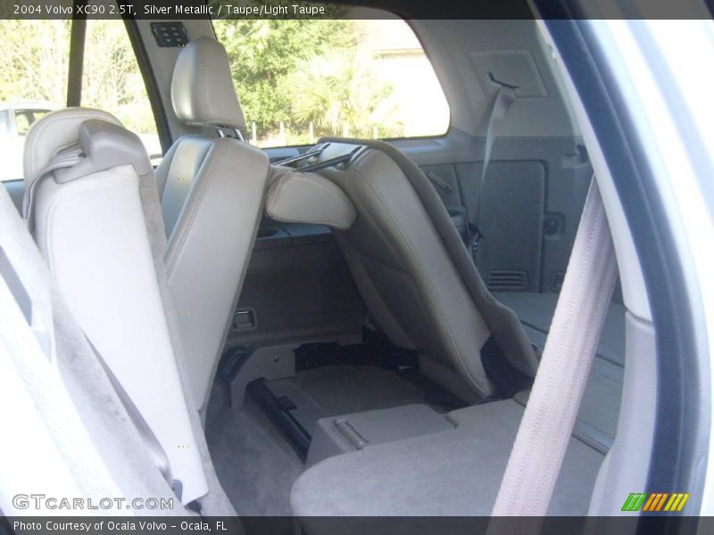 Silver Metallic / Taupe/Light Taupe 2004 Volvo XC90 2.5T
