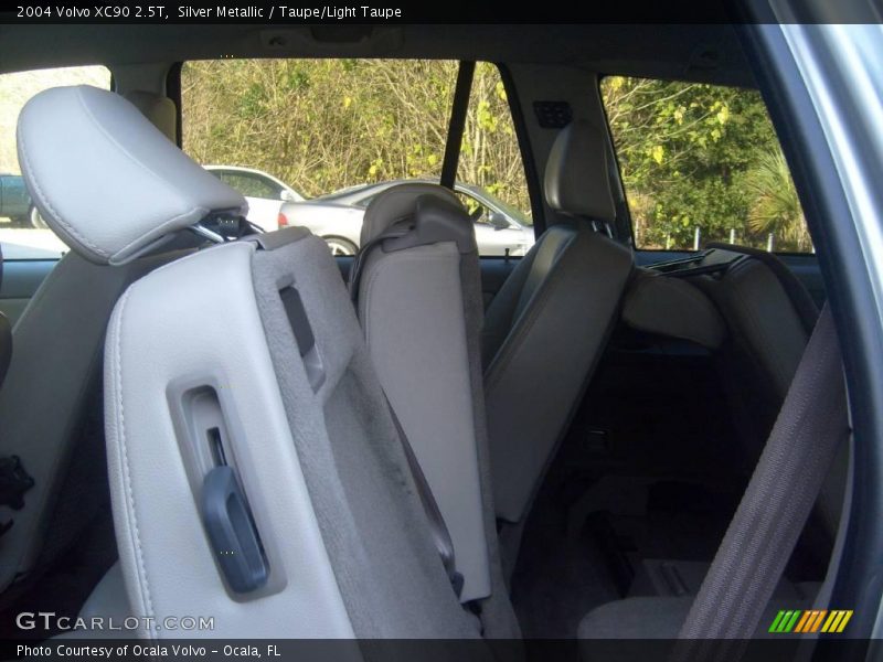 Silver Metallic / Taupe/Light Taupe 2004 Volvo XC90 2.5T