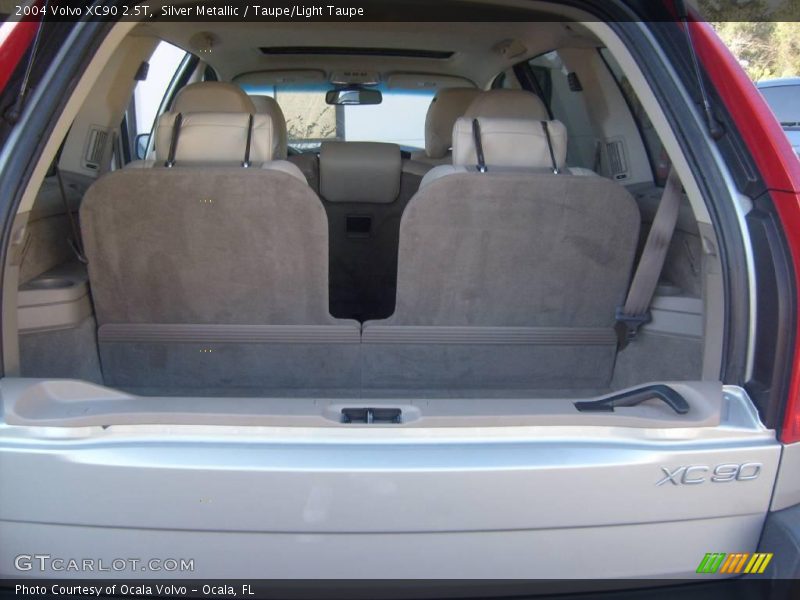 Silver Metallic / Taupe/Light Taupe 2004 Volvo XC90 2.5T