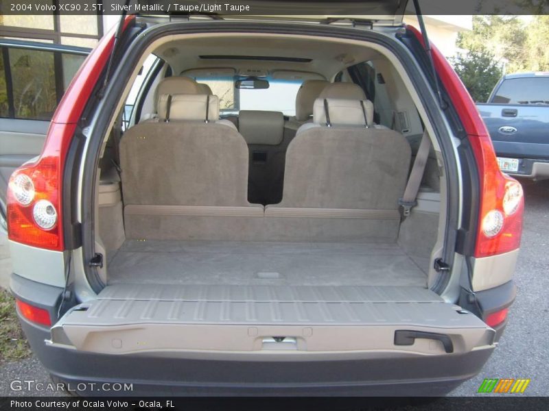 Silver Metallic / Taupe/Light Taupe 2004 Volvo XC90 2.5T