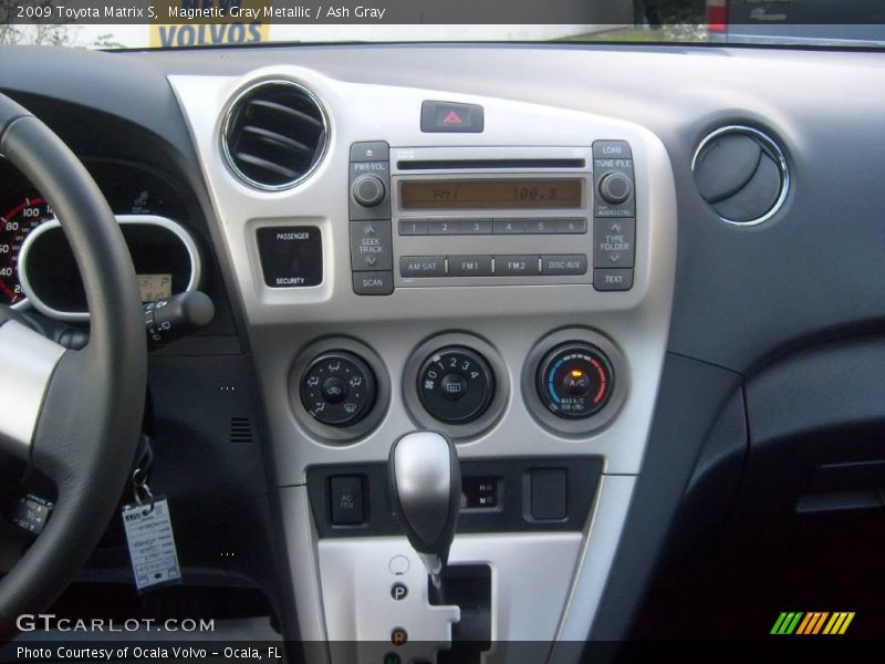 Magnetic Gray Metallic / Ash Gray 2009 Toyota Matrix S