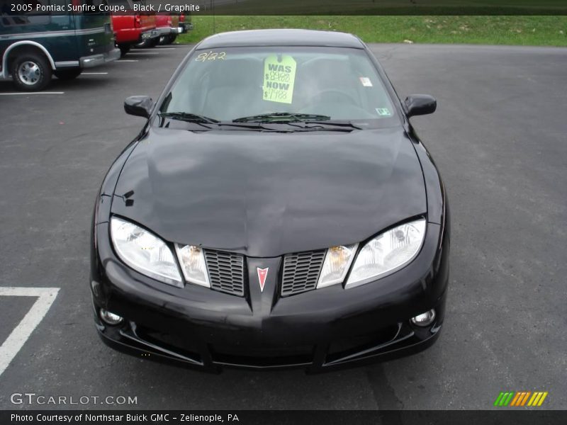 Black / Graphite 2005 Pontiac Sunfire Coupe