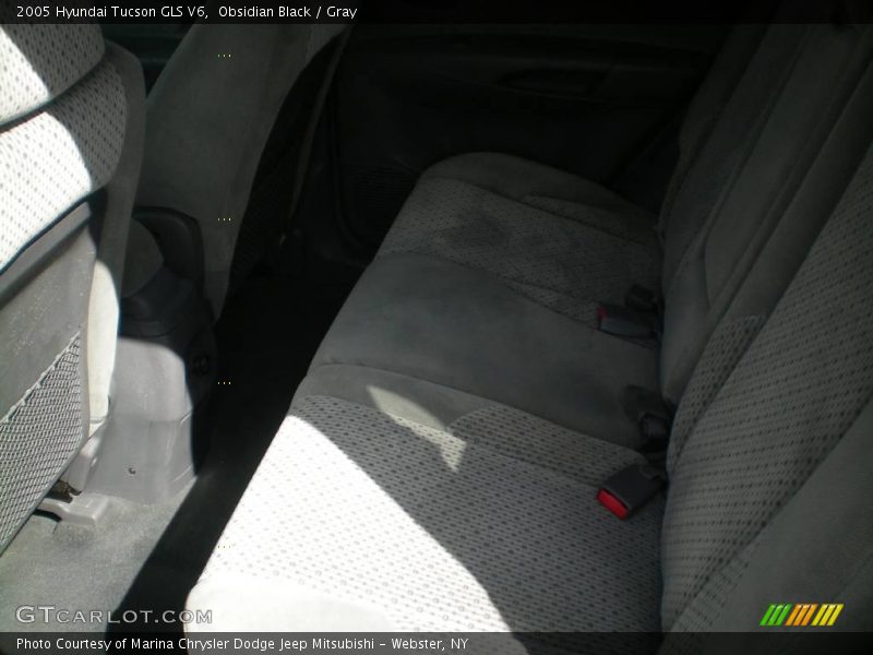 Obsidian Black / Gray 2005 Hyundai Tucson GLS V6