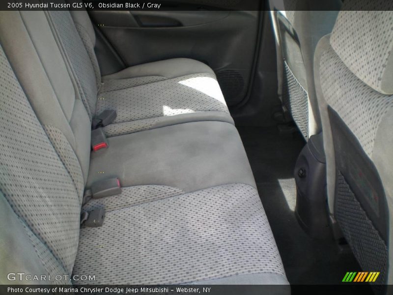 Obsidian Black / Gray 2005 Hyundai Tucson GLS V6