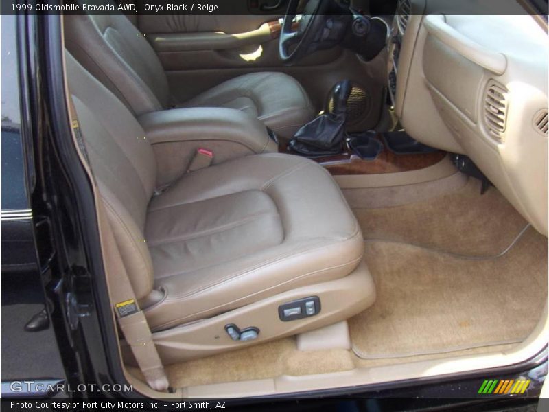 Onyx Black / Beige 1999 Oldsmobile Bravada AWD