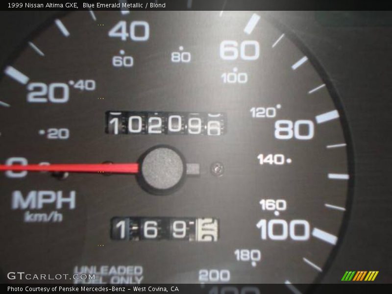 Blue Emerald Metallic / Blond 1999 Nissan Altima GXE