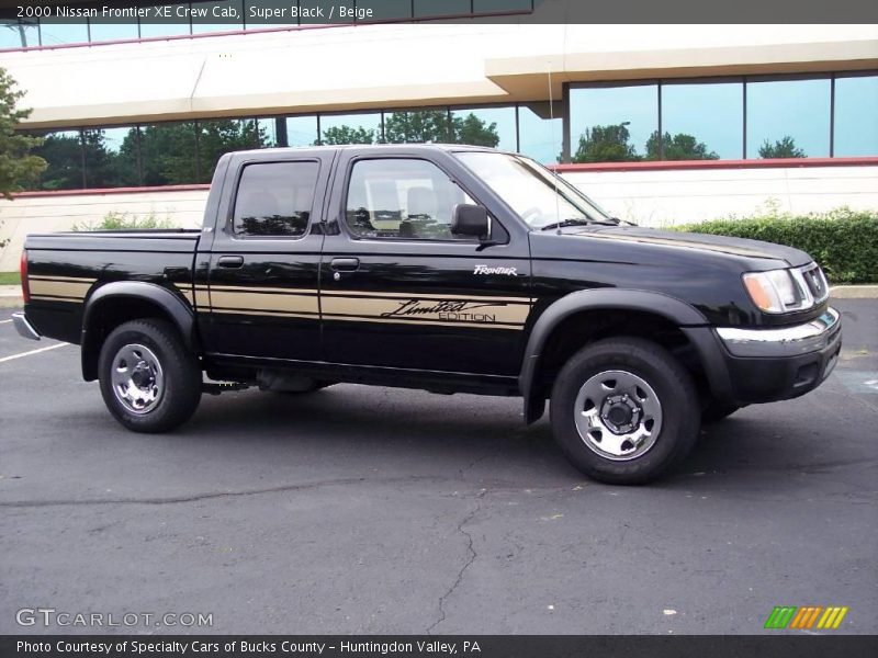 Super Black / Beige 2000 Nissan Frontier XE Crew Cab