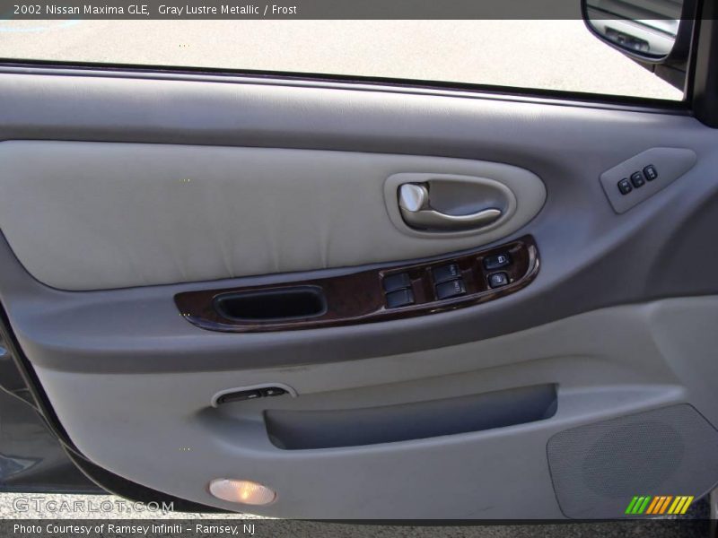 Gray Lustre Metallic / Frost 2002 Nissan Maxima GLE
