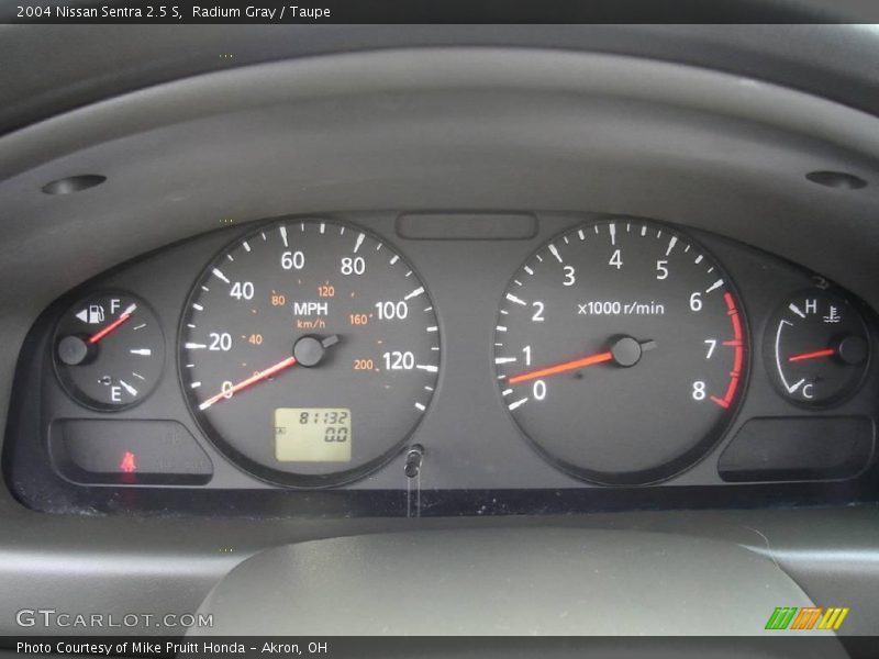 Radium Gray / Taupe 2004 Nissan Sentra 2.5 S