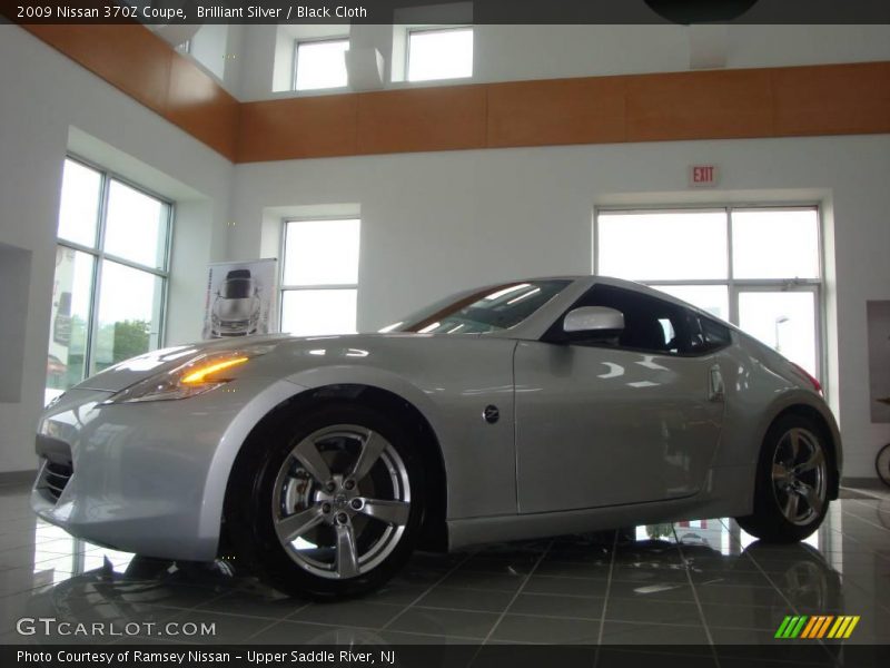 Brilliant Silver / Black Cloth 2009 Nissan 370Z Coupe