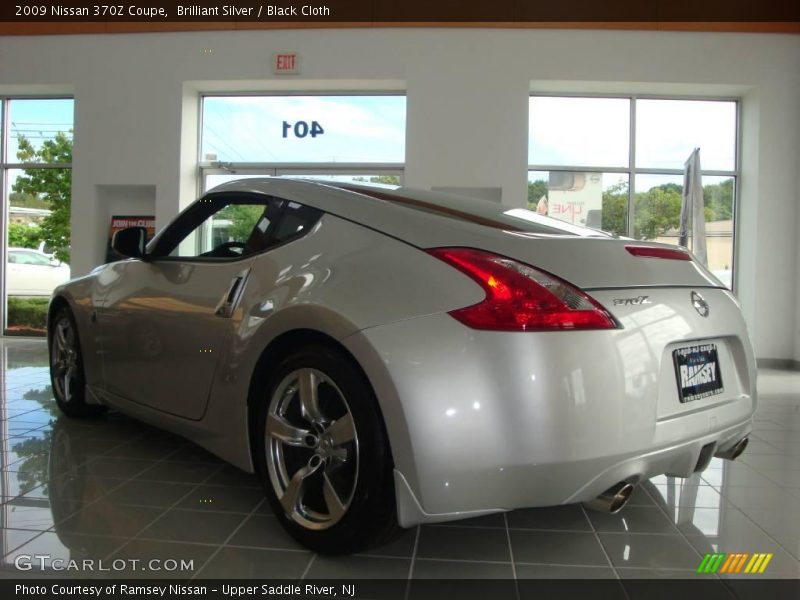 Brilliant Silver / Black Cloth 2009 Nissan 370Z Coupe