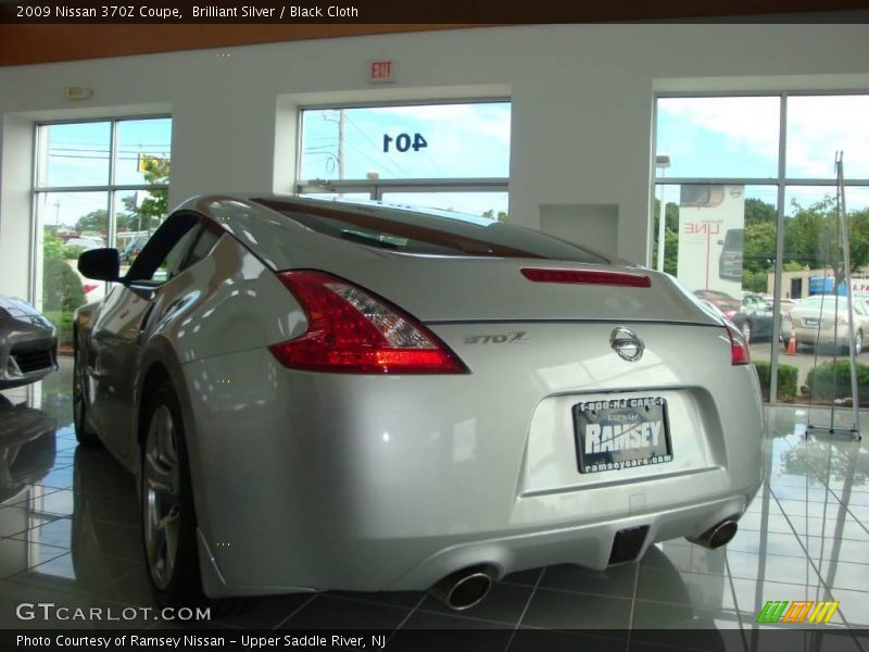 Brilliant Silver / Black Cloth 2009 Nissan 370Z Coupe