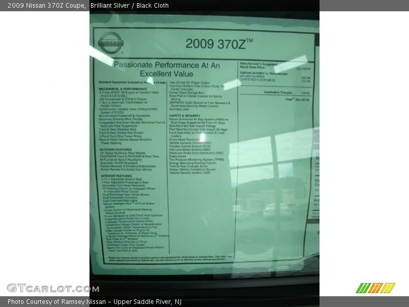 Brilliant Silver / Black Cloth 2009 Nissan 370Z Coupe
