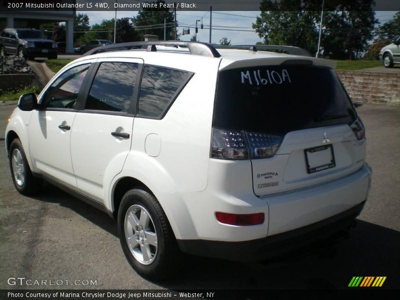 Diamond White Pearl / Black 2007 Mitsubishi Outlander LS 4WD