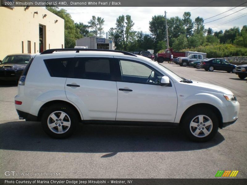 Diamond White Pearl / Black 2007 Mitsubishi Outlander LS 4WD