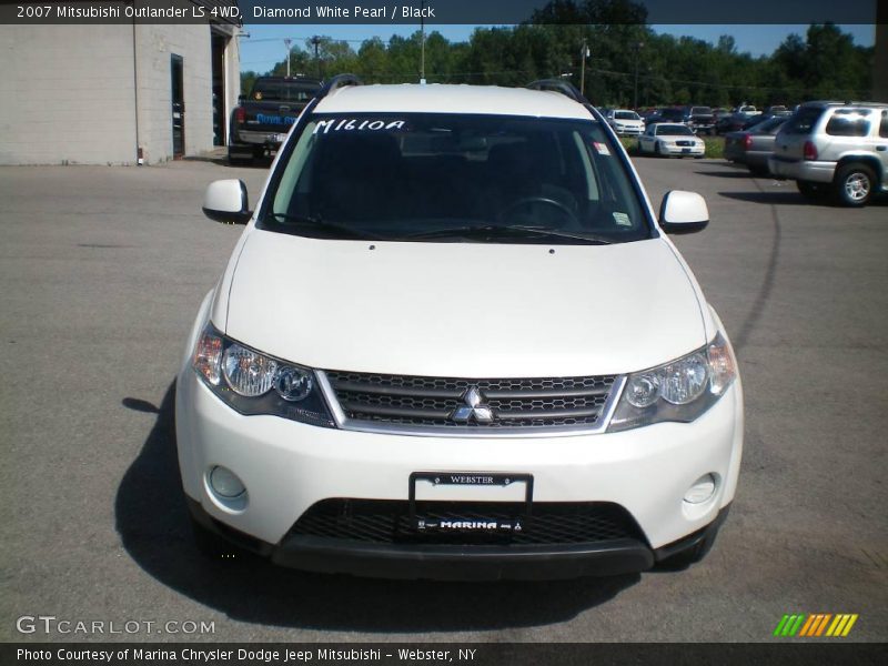 Diamond White Pearl / Black 2007 Mitsubishi Outlander LS 4WD