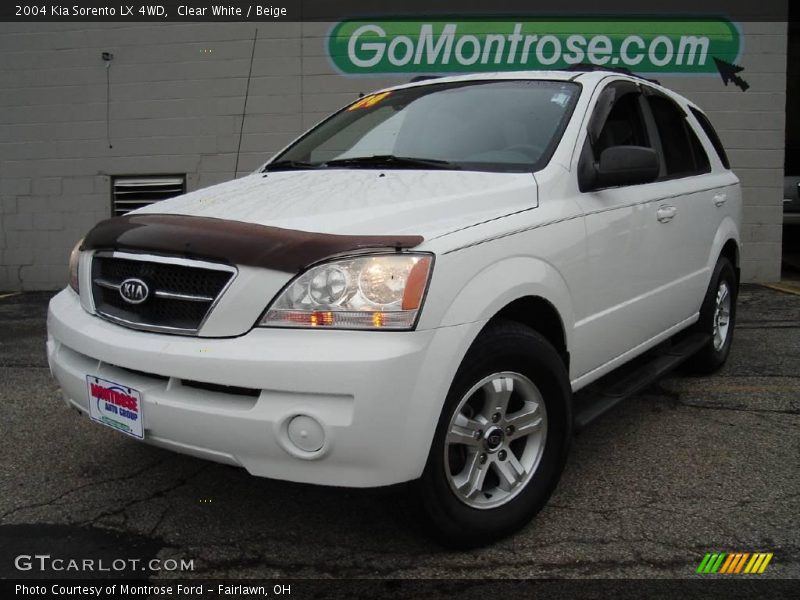 Clear White / Beige 2004 Kia Sorento LX 4WD